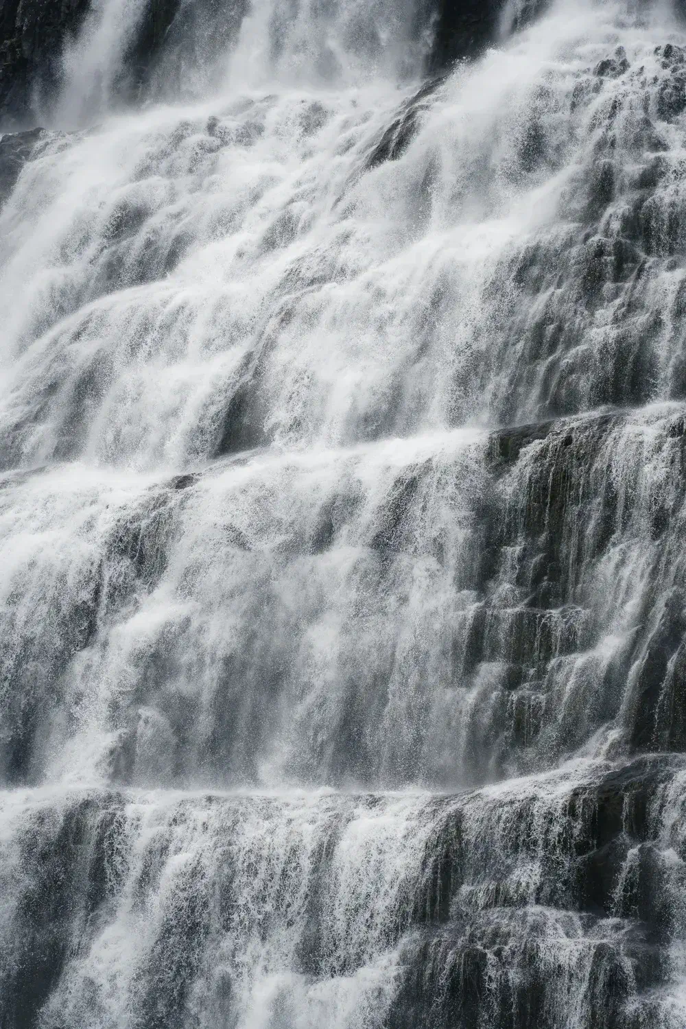 Detalle de la caída de agua de Dynjandi